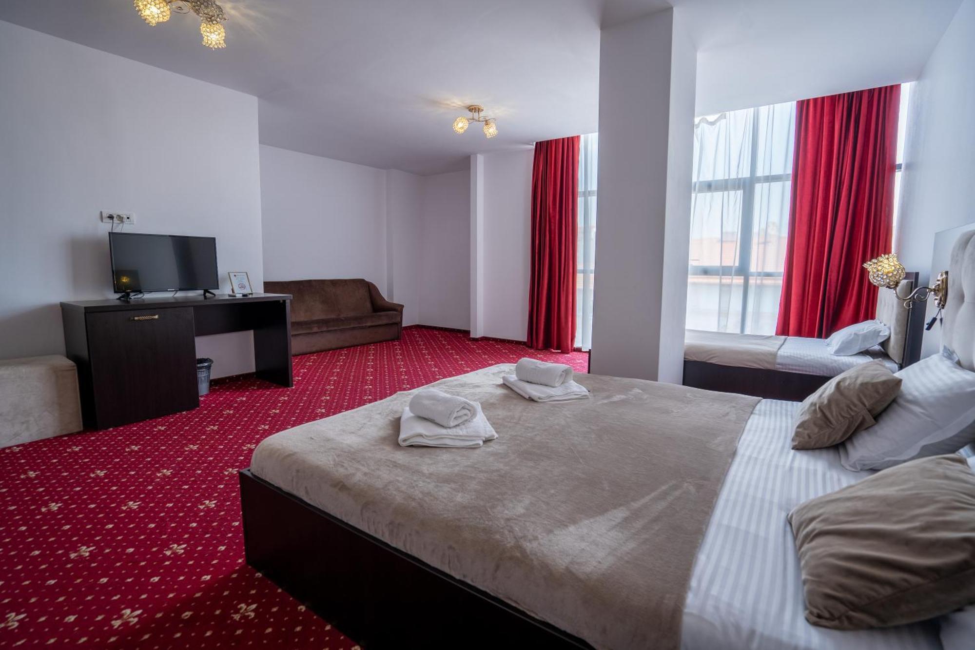 Hotel N Residence Timişoara Buitenkant foto