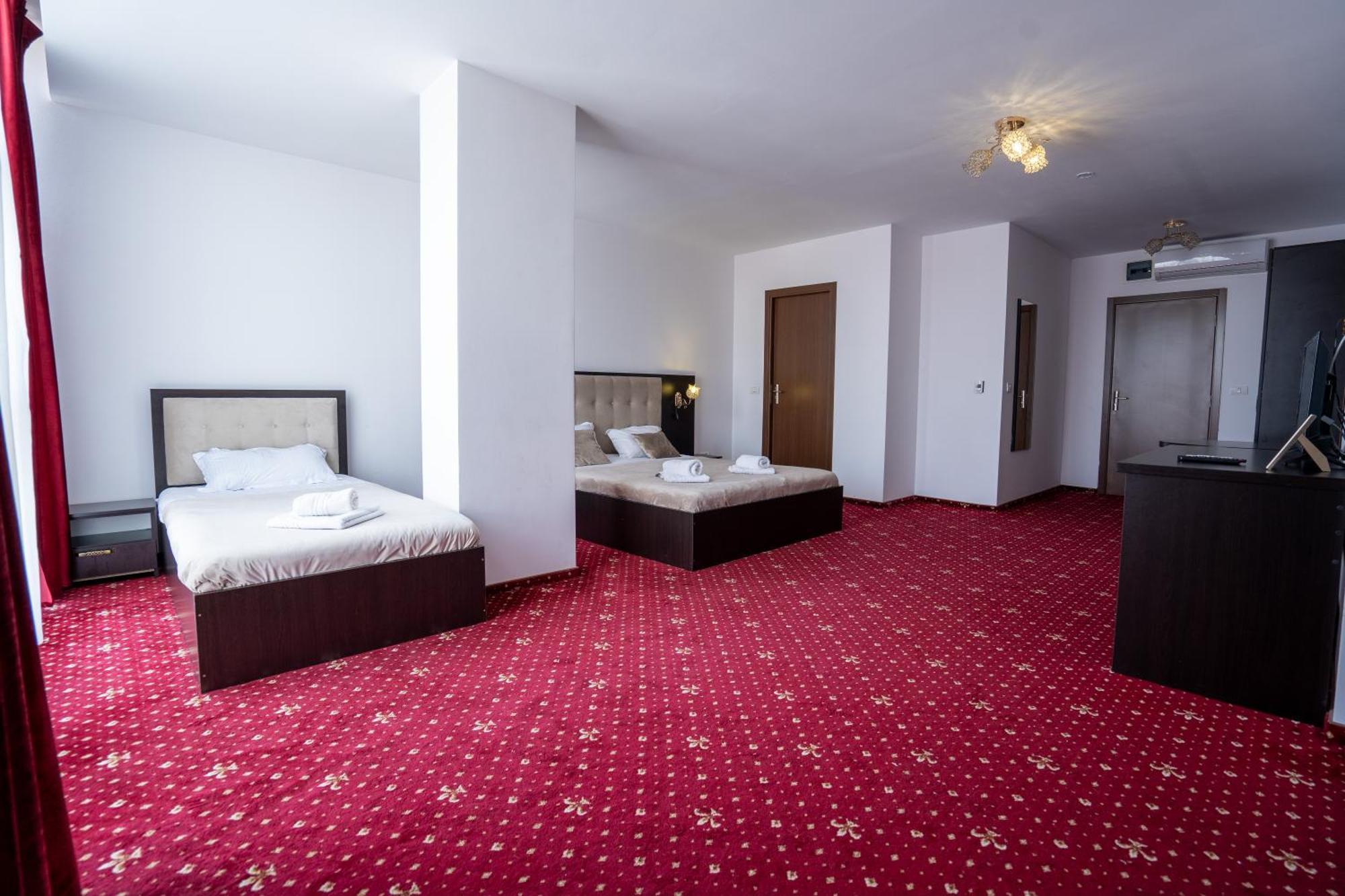 Hotel N Residence Timişoara Buitenkant foto